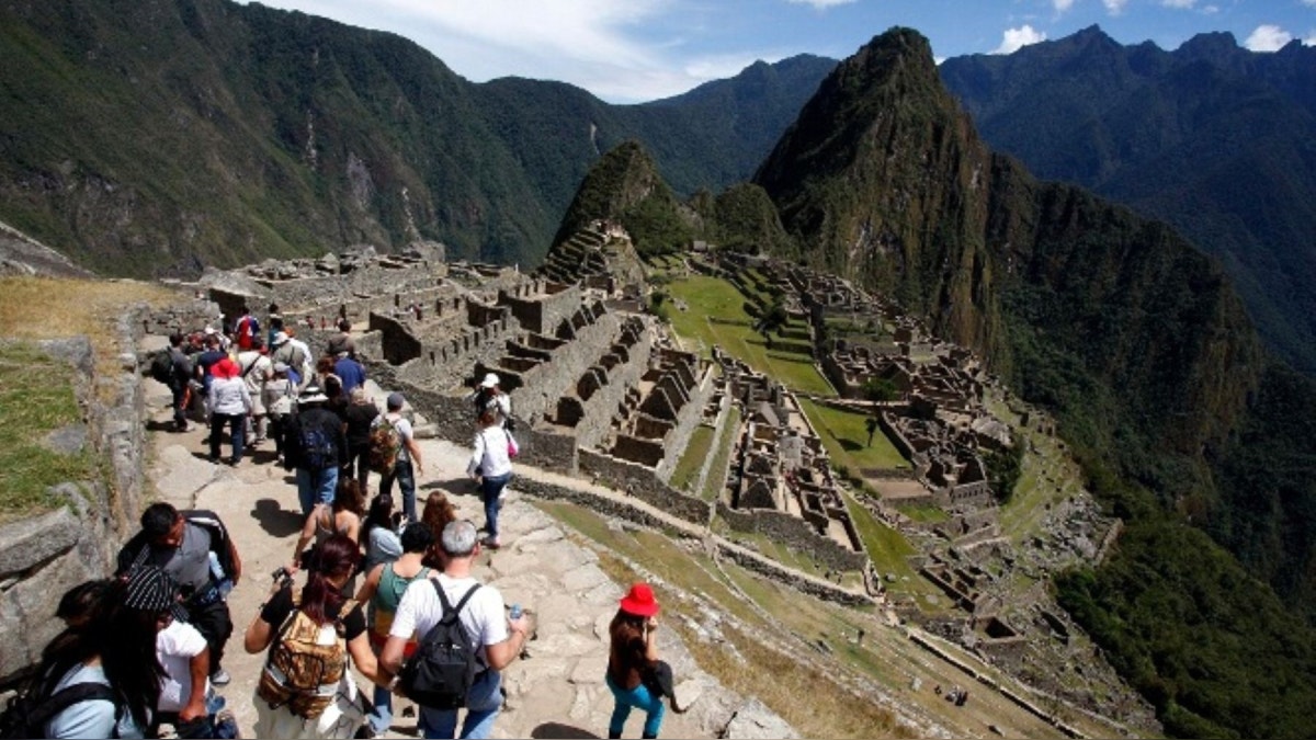Largas filas por boletos para Machu Picchu son porque turistas no planifican su viaje, según Dirección de Cultura