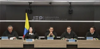 Colombia emite la primera sentencia restaurativa contra exmilitares por crímenes de guerra