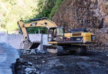 Incorporan nueva maquinaria para construcción de carretera puente Tahuis – San Antonio en calca
