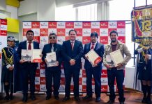 Reconocen a docentes de la centenaria Institución Educativa Romeritos