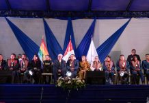 Presentan el libro de oro en el distrito de Santiago