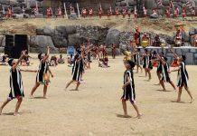 Colegio de Ciencias ayer presento el Warachikiuy 2025 en Sacsayhuamahn