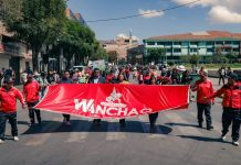 Escolares en Wanchaq participan en la gran caminata por la semana de la Educación Vial