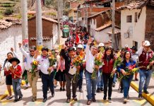 Entregan en Yaurisque moderno local del colegio primario 50352 de Alfacancha con tecnología de punta