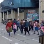 Espinar se moviliza exigiendo el pago total del Bono Solidario 2025