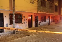 Delincuentes detonaron un potente explosivo en la puerta de una casa de San Juan de Lurigancho