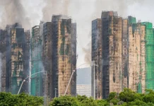 El incendio en Hong Kong ya está "bajo control total", dice el jefe del Ejecutivo local