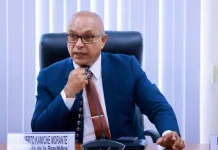 "¿Quién en el Perú no dice groserías?": Kamiche se disculpa tras decir improperios en sesión del Congreso
