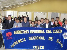 Trabajadores del sector Salud ayer se movilizaron ante el Consejo Regional denuncian irregularidades