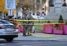 Estados Unidos: el acusado del tiroteo a la Guardia Nacional se declara no culpable de asesinato