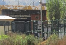 Vecinos que habitan por inmediaciones del penal de Quencoro denuncian que son perjudicados en comunicación telefónica