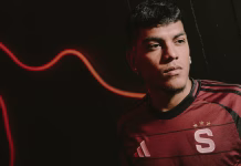 Joao Grimaldo sueña en grande en Sparta Praga: "Contento por estar en un club grande, vengo a dar mi grano de arena"