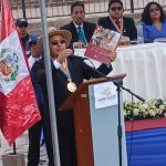 Santiago ayer presento su octavo libro “Manos santiaguinas – grandes maestros”
