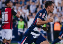 Jairo Vélez reveló el consejo que le dio Paolo Guerrero antes de los amistosos con la Selección Peruana