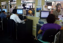 Gobierno promulga ley que otorga gratificaciones y CTS a trabajadores CAS