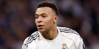 Kylian Mbappé desmiente: "La información de que examinaron la rodilla equivocada no es cierta"