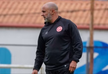 Sin Sudamericana y sin técnico: Garcilaso anunció salida de Hernán Lisi