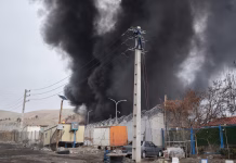 Irán advierte a Trump que si sigue la guerra no se podrá vender petróleo ni producirlo