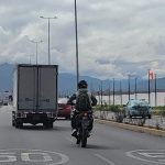 Prohiben la circulación de motocicletas lineales en carril central de la Vía Expresa