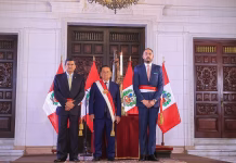 José María Balcázar tomó juramento a Amadeo Javier Flores Carcagno como nuevo ministro de Defensa