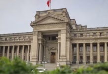 Poder Judicial condena a nueve años de prisión a Carlos Burgos, exalcalde de SJL, por compra de un helicóptero