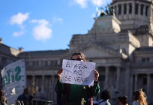 Argentina: ambientalistas impulsan demanda colectiva tras aprobación de ley de glaciares