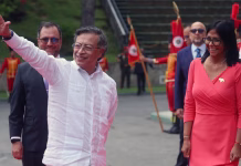 Gustavo Petro es recibido por Delcy Rodríguez en su primera visita a Venezuela