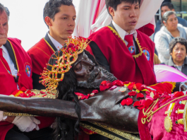 Imagen del Señor de los Temblores hoy será traslado al centro de restauración de Tipón