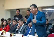 Alcalde de Wanchaq William Peña exhorta a transportistas respetar los pasajes en el servicio publico