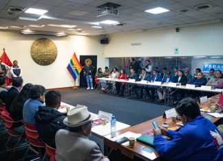 COPROSEC congela los pasajes medio universitario escolar y el entero se incremento