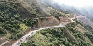 Construcción de la carretera asfaltada Paucartambo Abra Acjanacu tiene avance del 50%